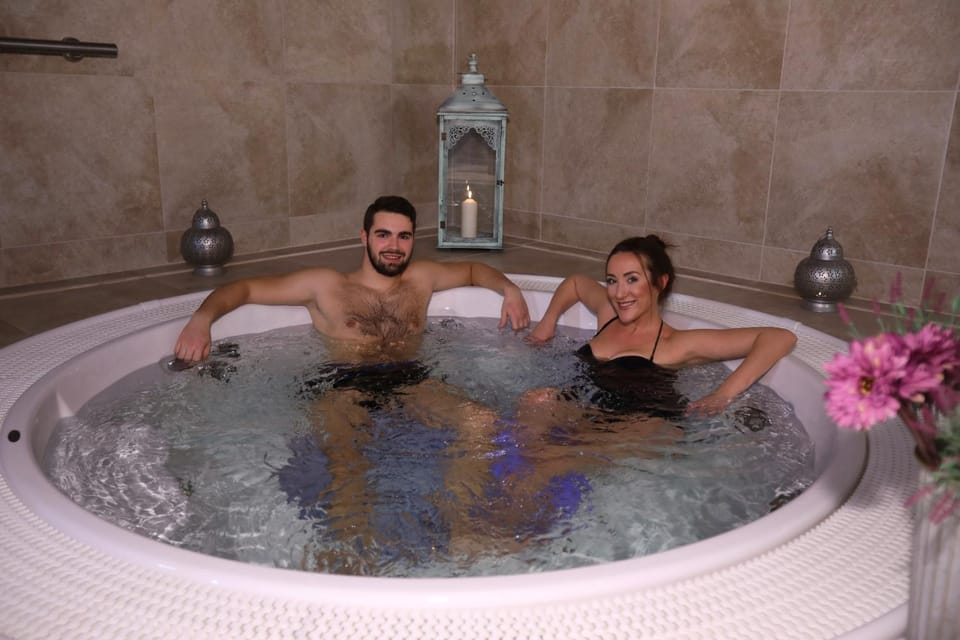 People, Massage, Spa and wellness centre/facilities, Drinks