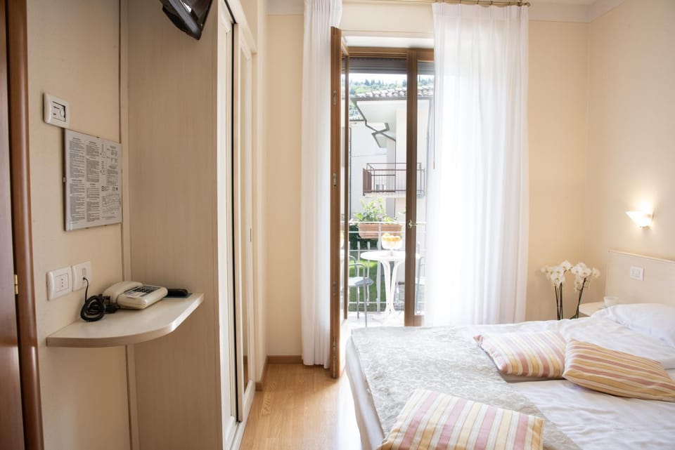 Hotel Belvedere Hotel in Torri del Benaco