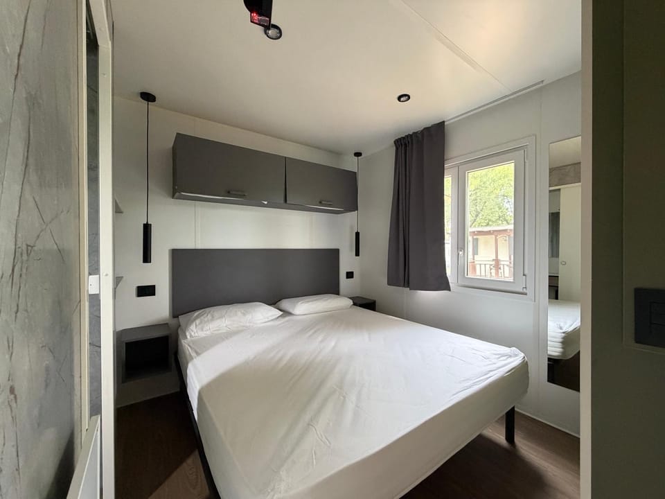 Campeggio Amici di Lazise Campground/ 
RV Resort in Lake Garda