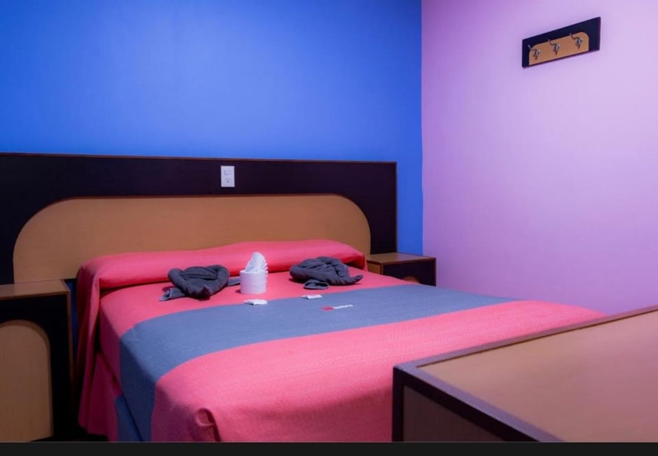 Hotel H - Valencia Adults Only Hotel in Mexico City