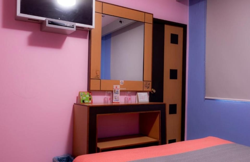Hotel H - Valencia Adults Only Hotel in Mexico City