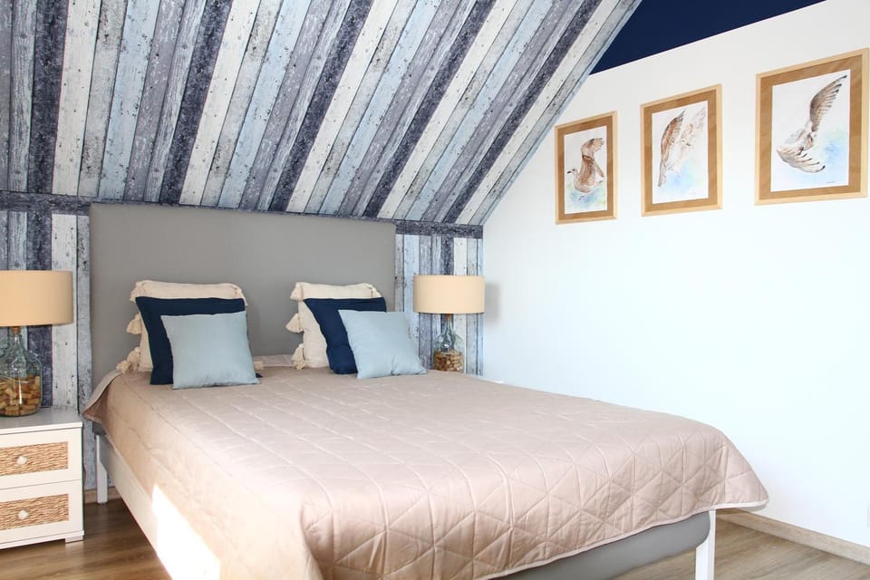 Property building, Photo of the whole room