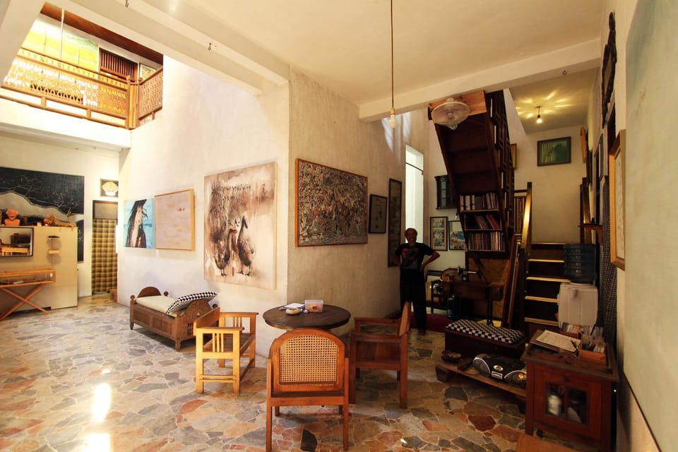 Library, Seating area, Area and facilities
