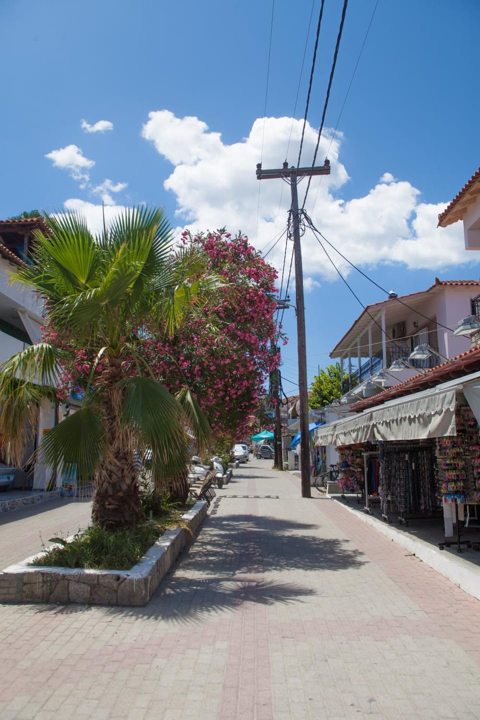 Neighbourhood, Shopping Area