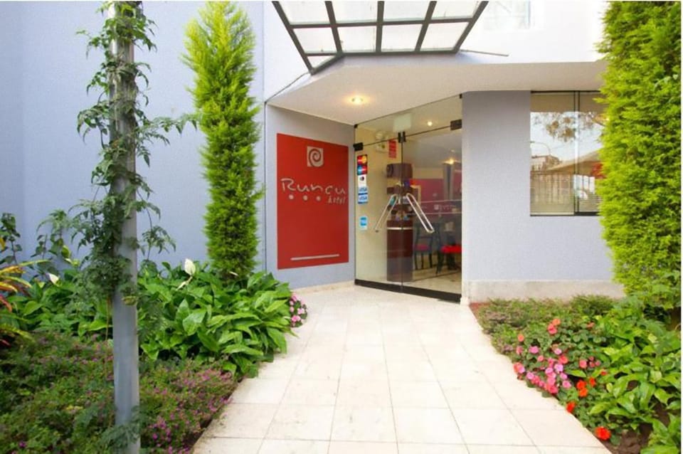 Facade/entrance, Garden
