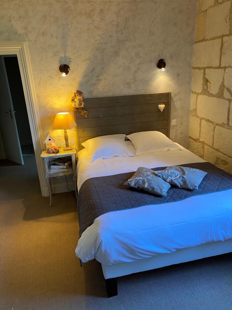 Logis Hôtel Auberge De L'ecole Hotel in Centre-Val de Loire