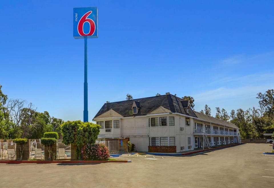 Property building, On site