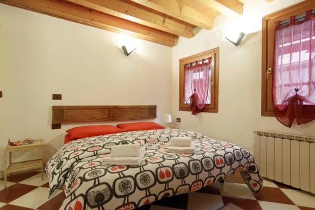 Calle dei Ormesini Apartment in Venice