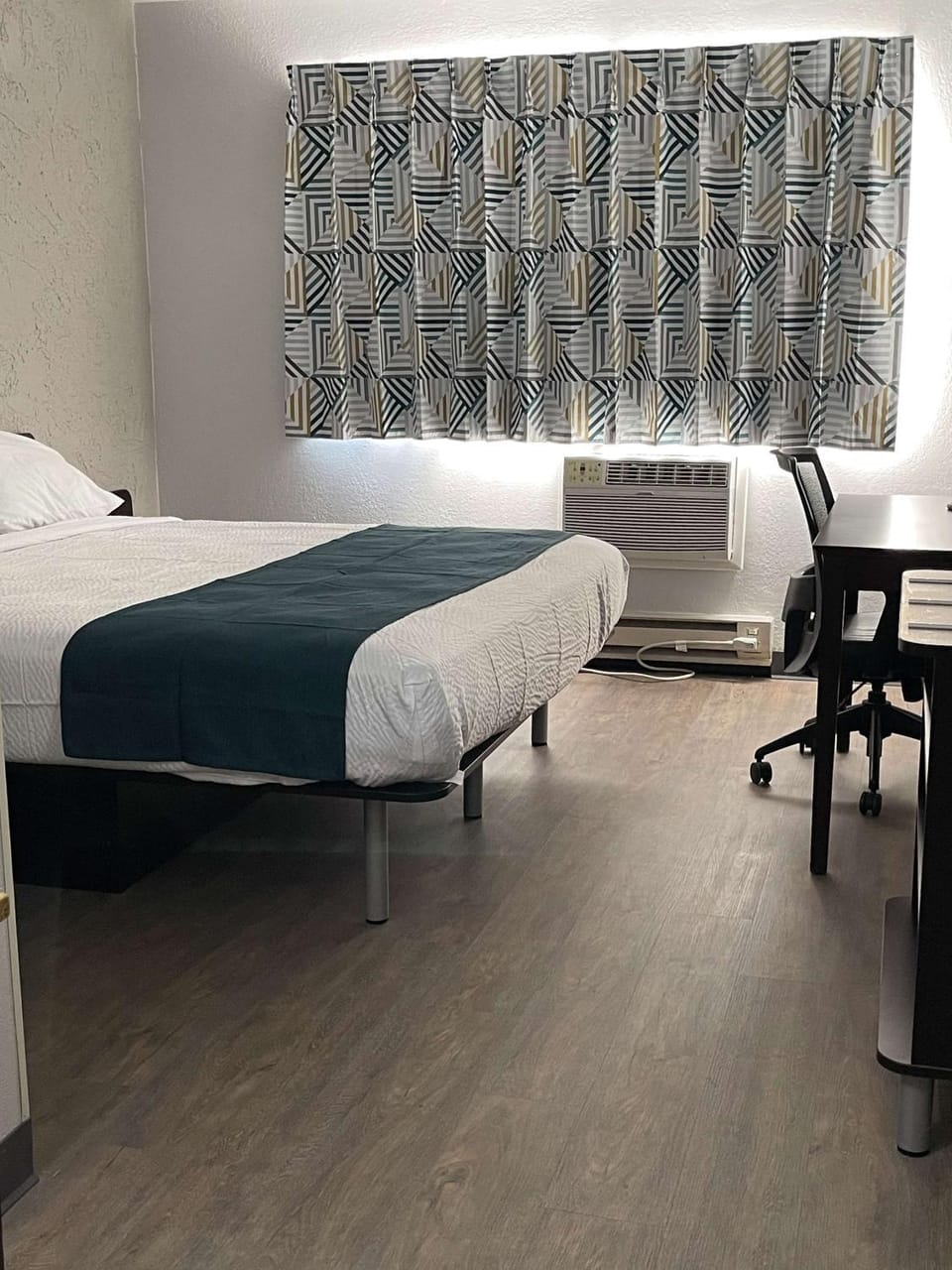 Photo of the whole room, On site