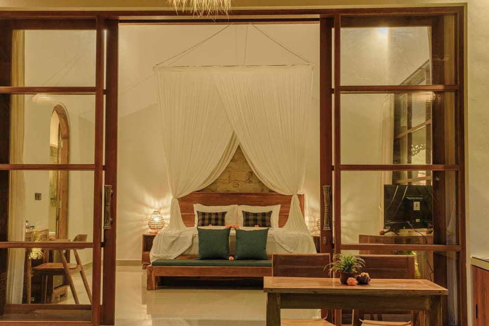 Living room, Photo of the whole room, Seating area