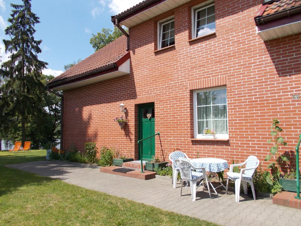 Facade/entrance, On site