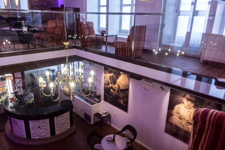 Lounge or bar, Decorative detail