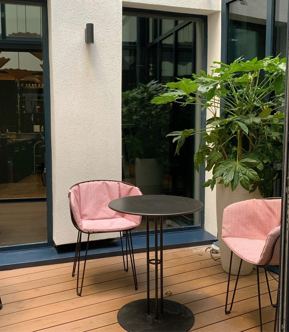 Patio, Entertainment