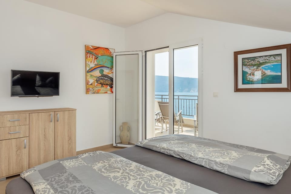 Bedroom, Sea view