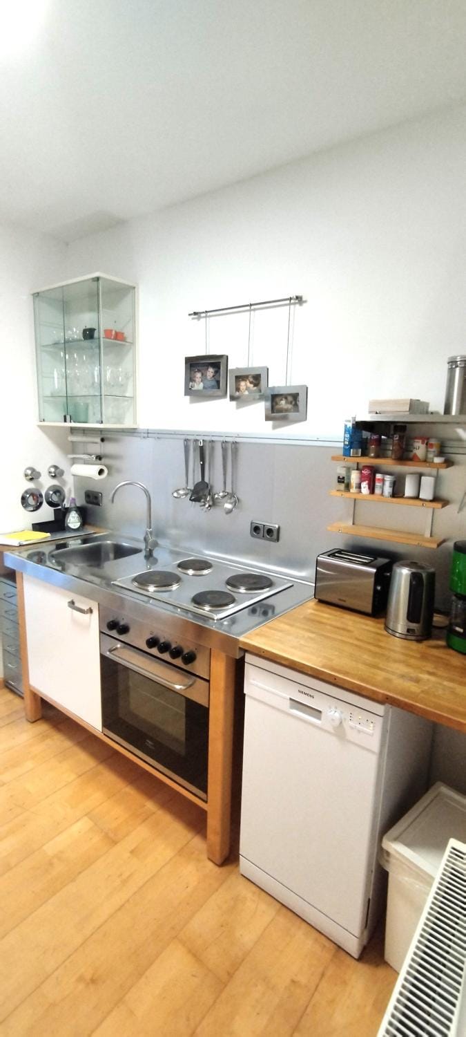 Kitchen or kitchenette, kitchen