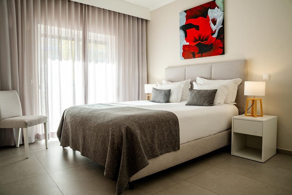 Giramar Apartamentos Turisticos Apartment hotel in Lagos