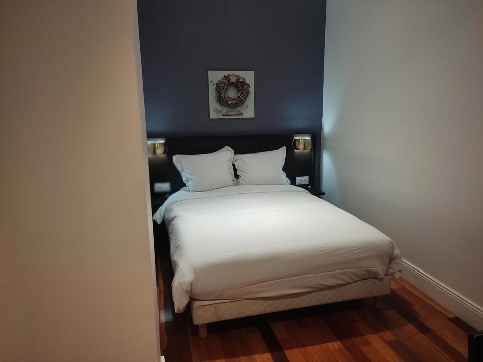 Luxelthe Hotel in Paris