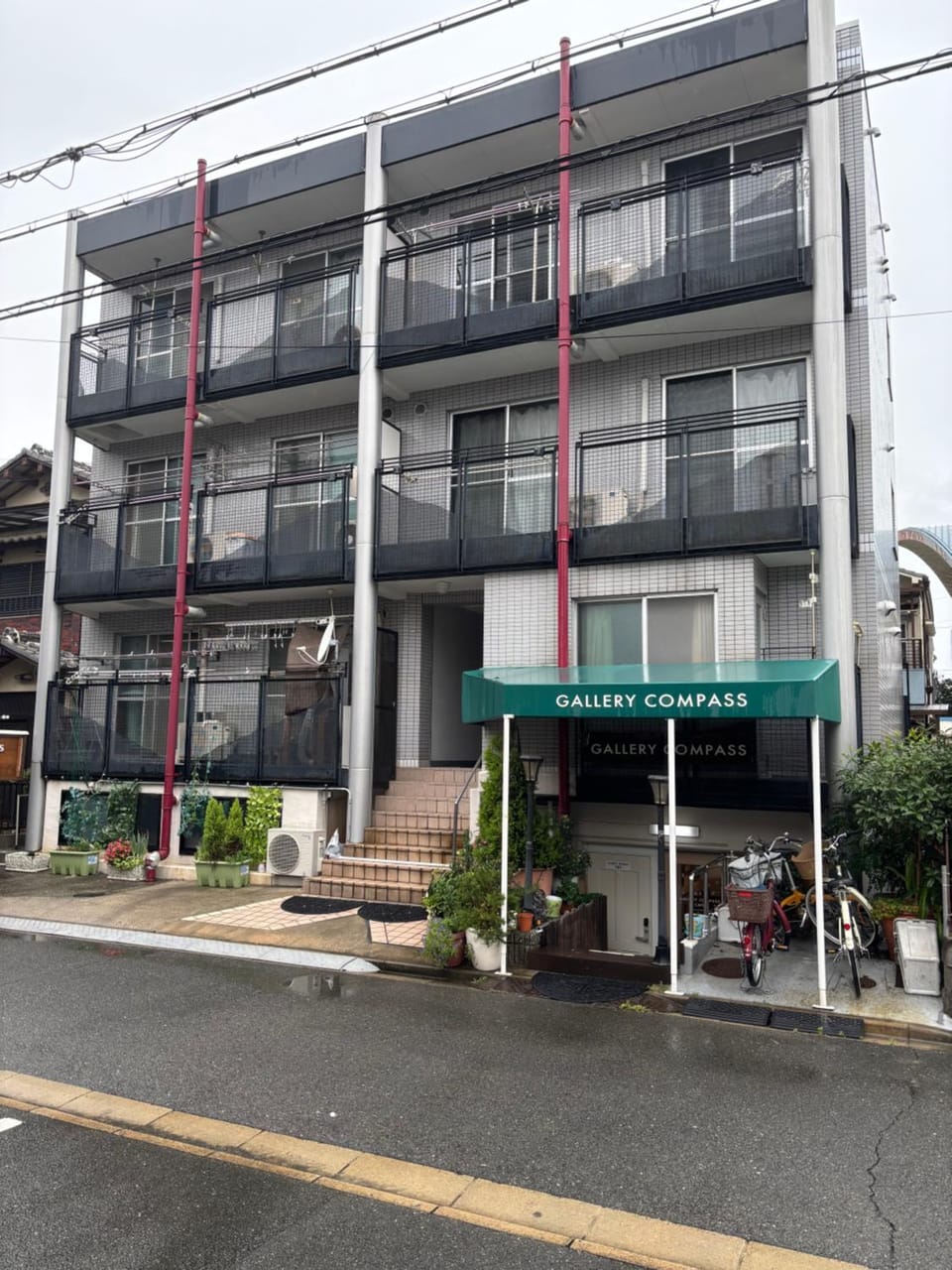 Property building, Neighbourhood