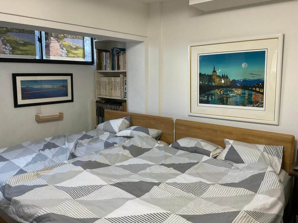 Bed, Photo of the whole room, Bedroom