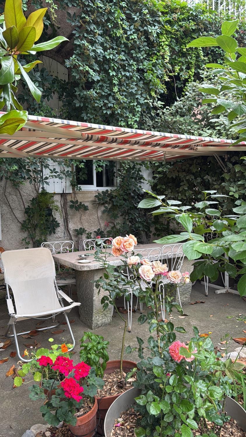Chez les artistes Bed and Breakfast in Occitanie