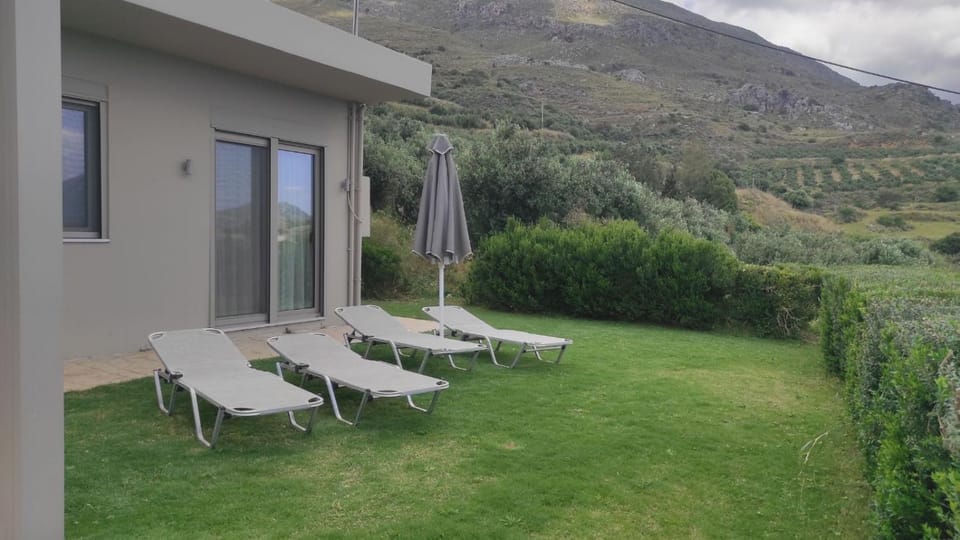 Day, Natural landscape, Garden, Garden view, Mountain view, Sea view