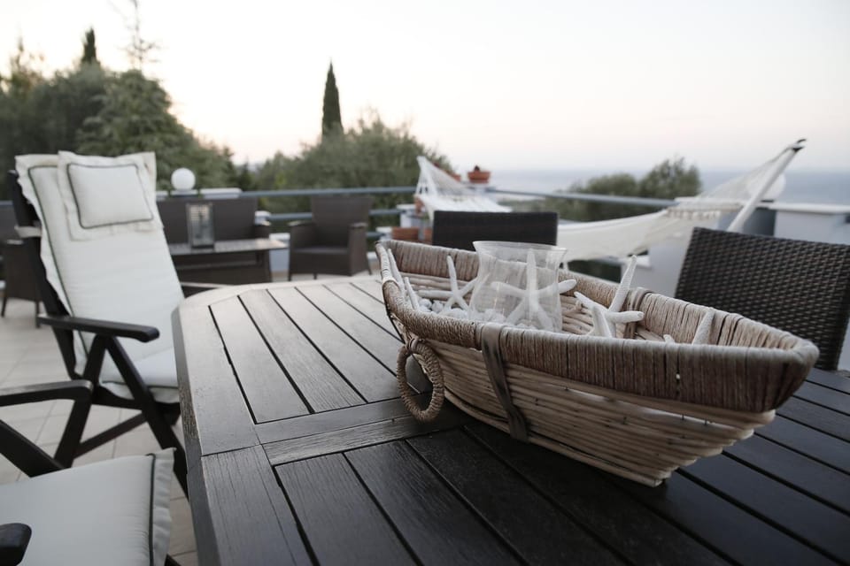 View (from property/room), Balcony/Terrace