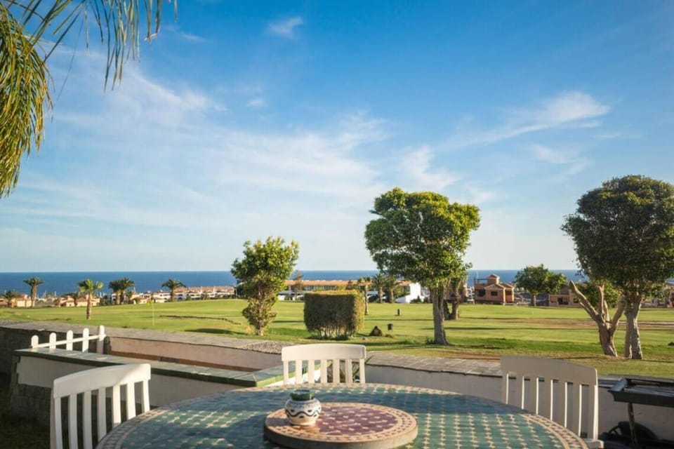 La Quinta Heights -6 bed villa-private pool Villa in Abona