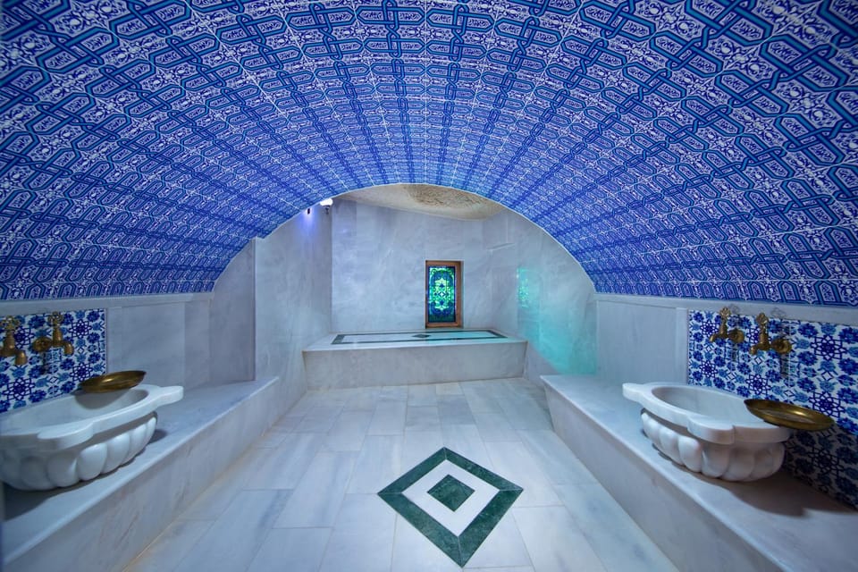 Massage, Bathroom, Spa and wellness centre/facilities, Decorative detail, Public Bath, hair dryier, towels