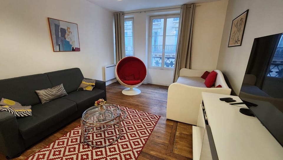 Communal lounge/ TV room, TV and multimedia, Living room, Seating area