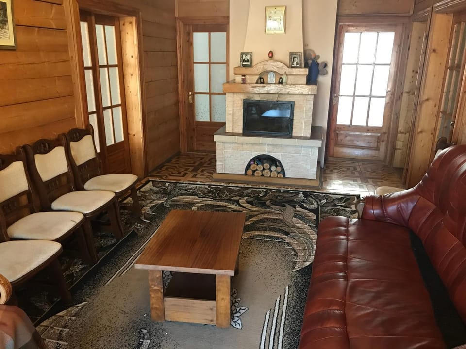 Садиба Червона калина Private estate Chervona Kalyna Bed and Breakfast in Ukraine