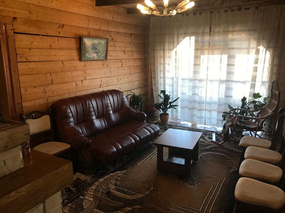 Садиба Червона калина Private estate Chervona Kalyna Bed and Breakfast in Ukraine