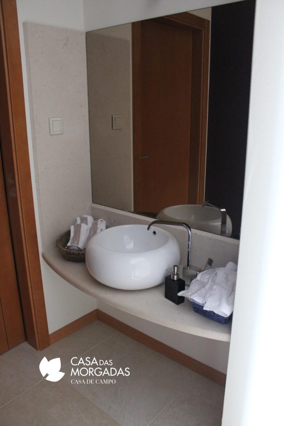 Bathroom, Decorative detail