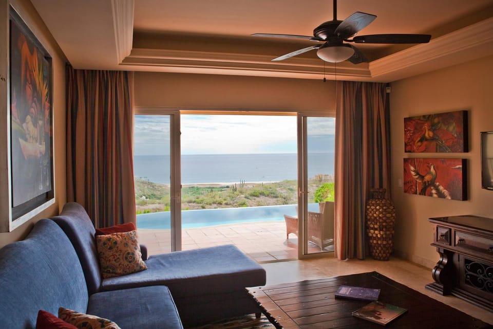 Patio, TV and multimedia, Balcony/Terrace, Living room, Swimming pool, Swimming pool