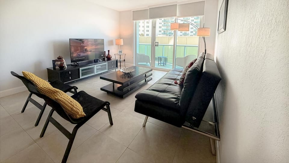 Balcony/Terrace, Living room