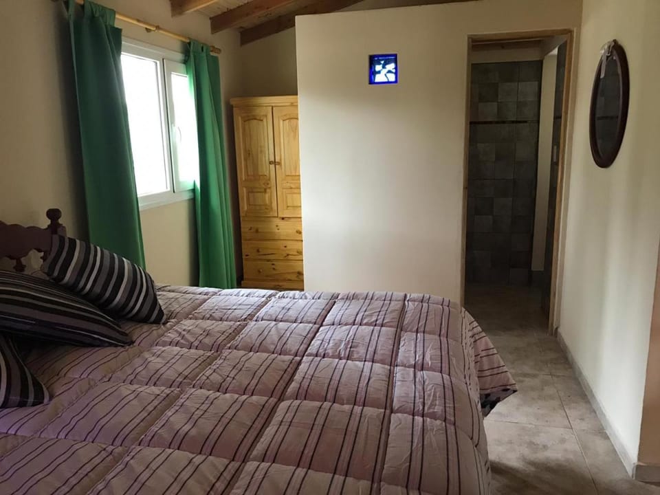 Bed, Photo of the whole room, Decorative detail, Bedroom