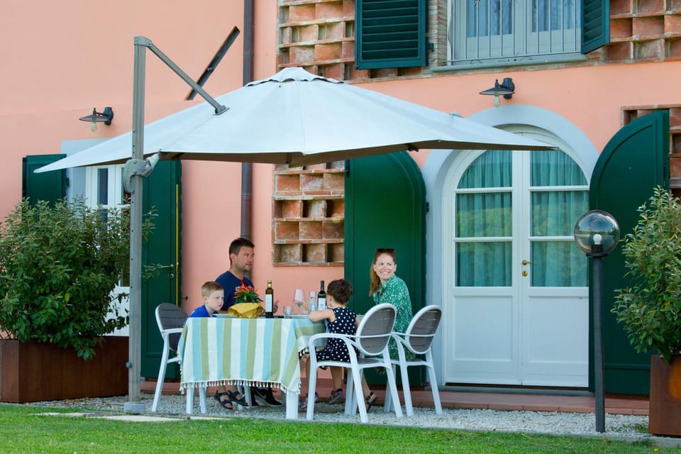 Patio, Balcony/Terrace, Lunch, Dinner