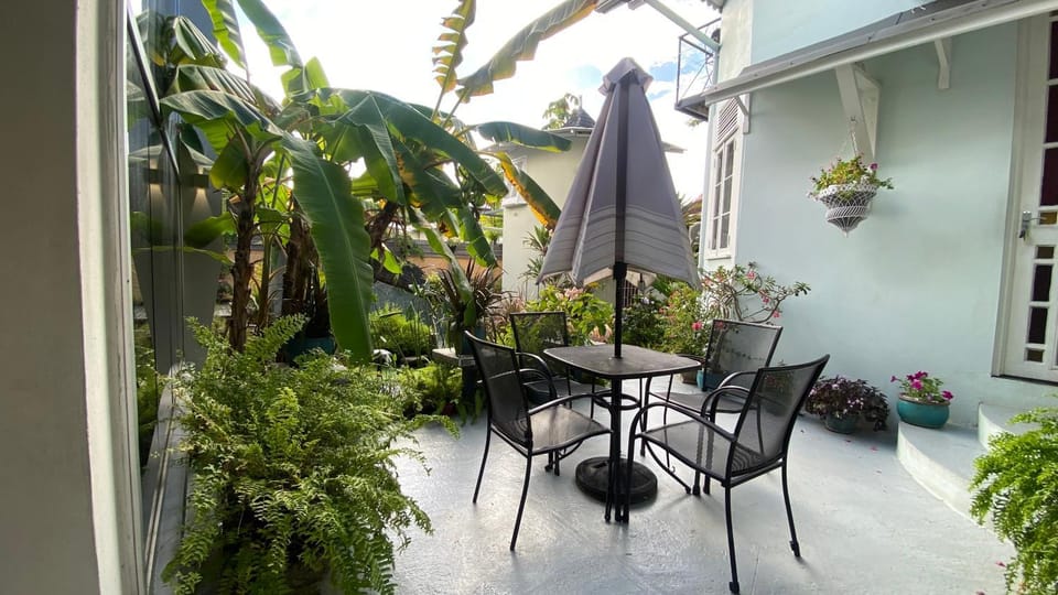 Garden, Dining area