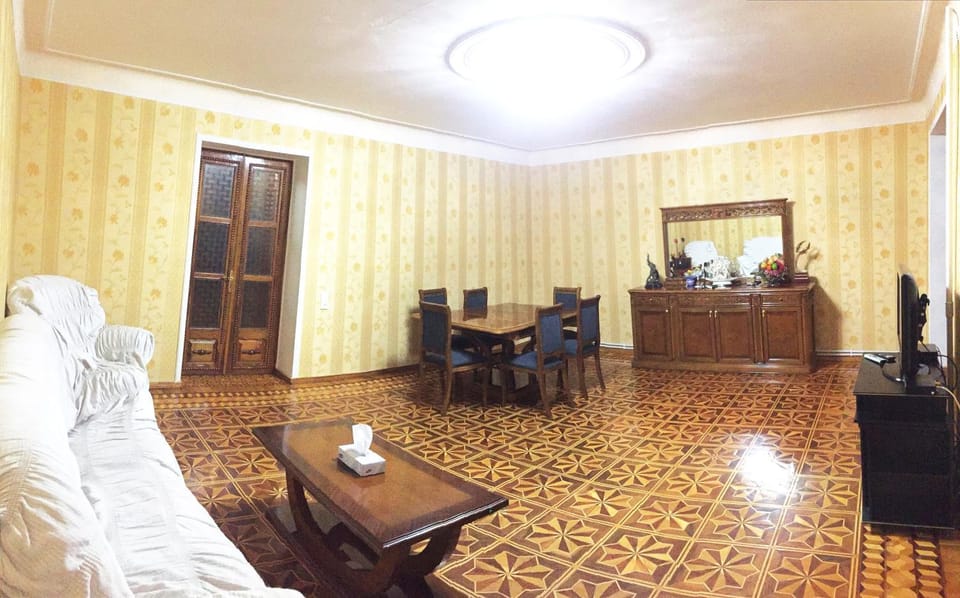 Communal lounge/ TV room, Living room