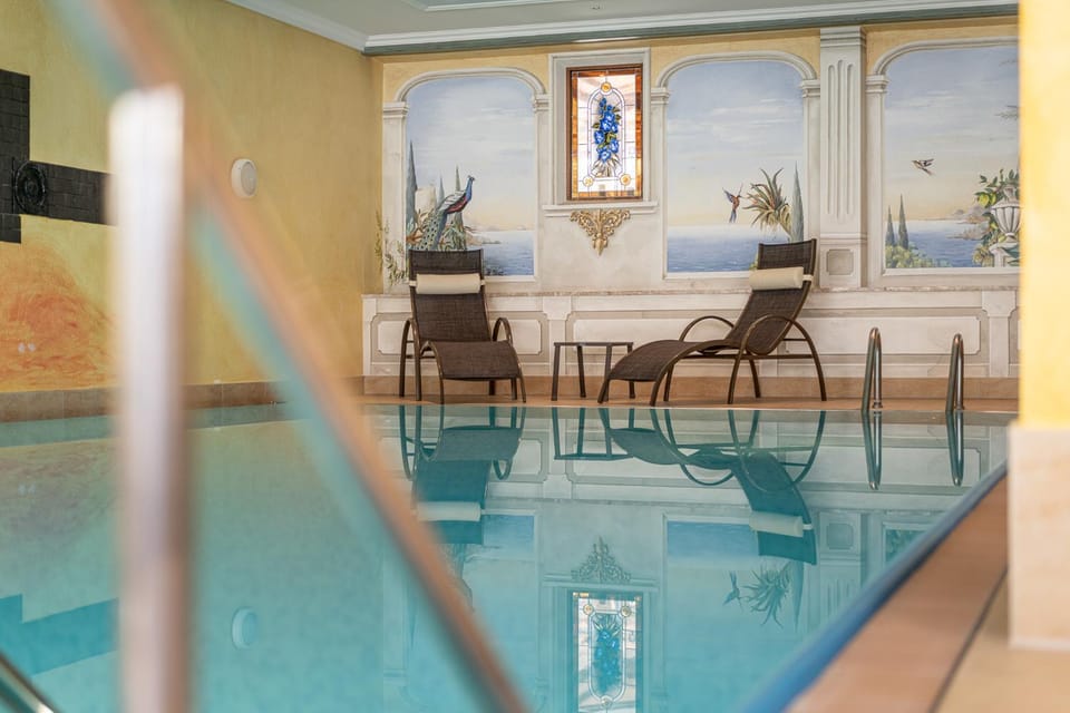Swimming pool, Swimming pool