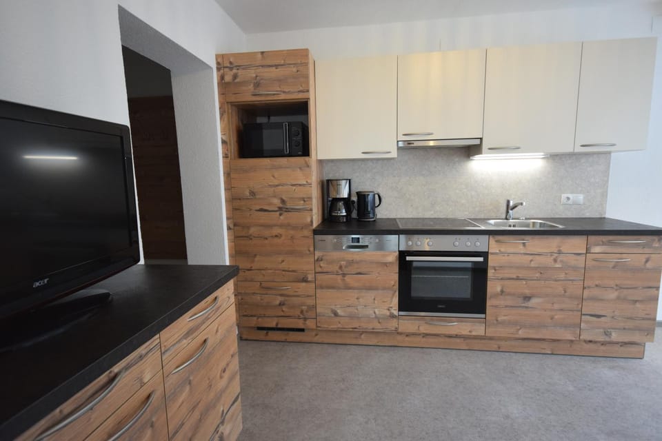 TV and multimedia, Kitchen or kitchenette