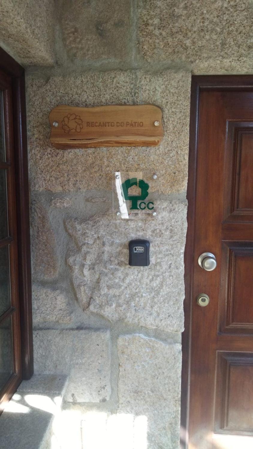 Patio, Facade/entrance