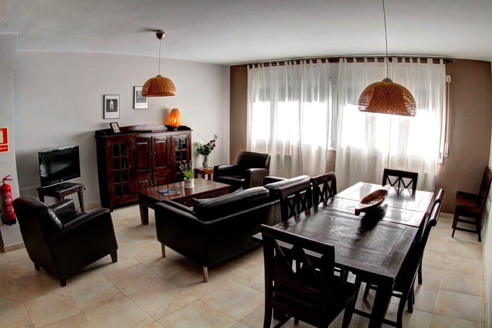 TV and multimedia, Dining area