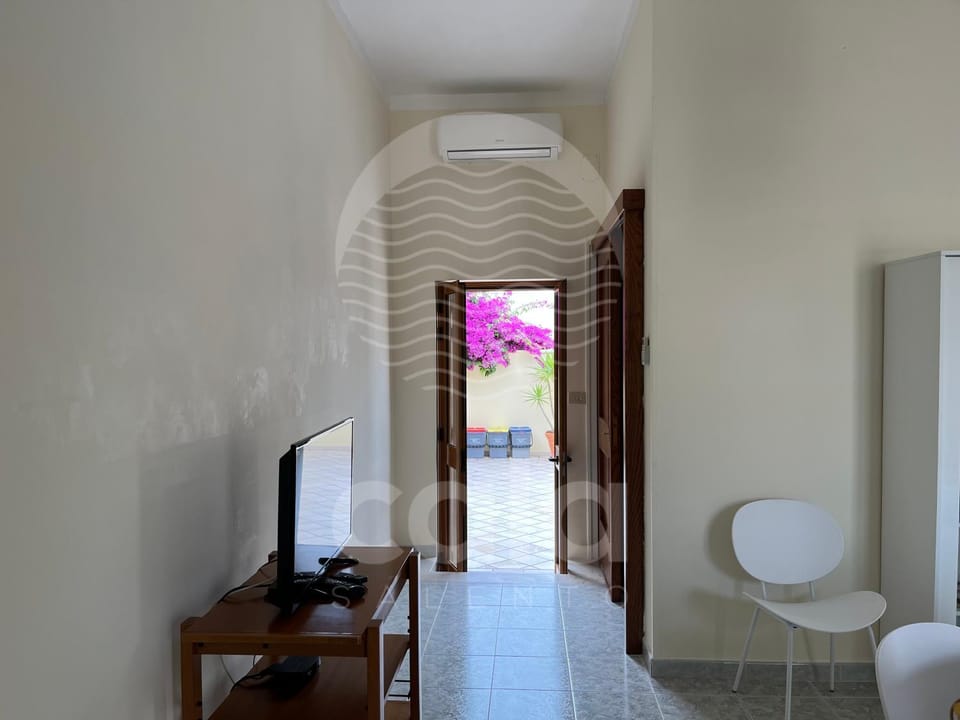 TV and multimedia, air conditioner