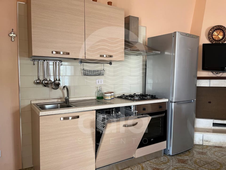 Kitchen or kitchenette, dishwasher, pet friendly, stove