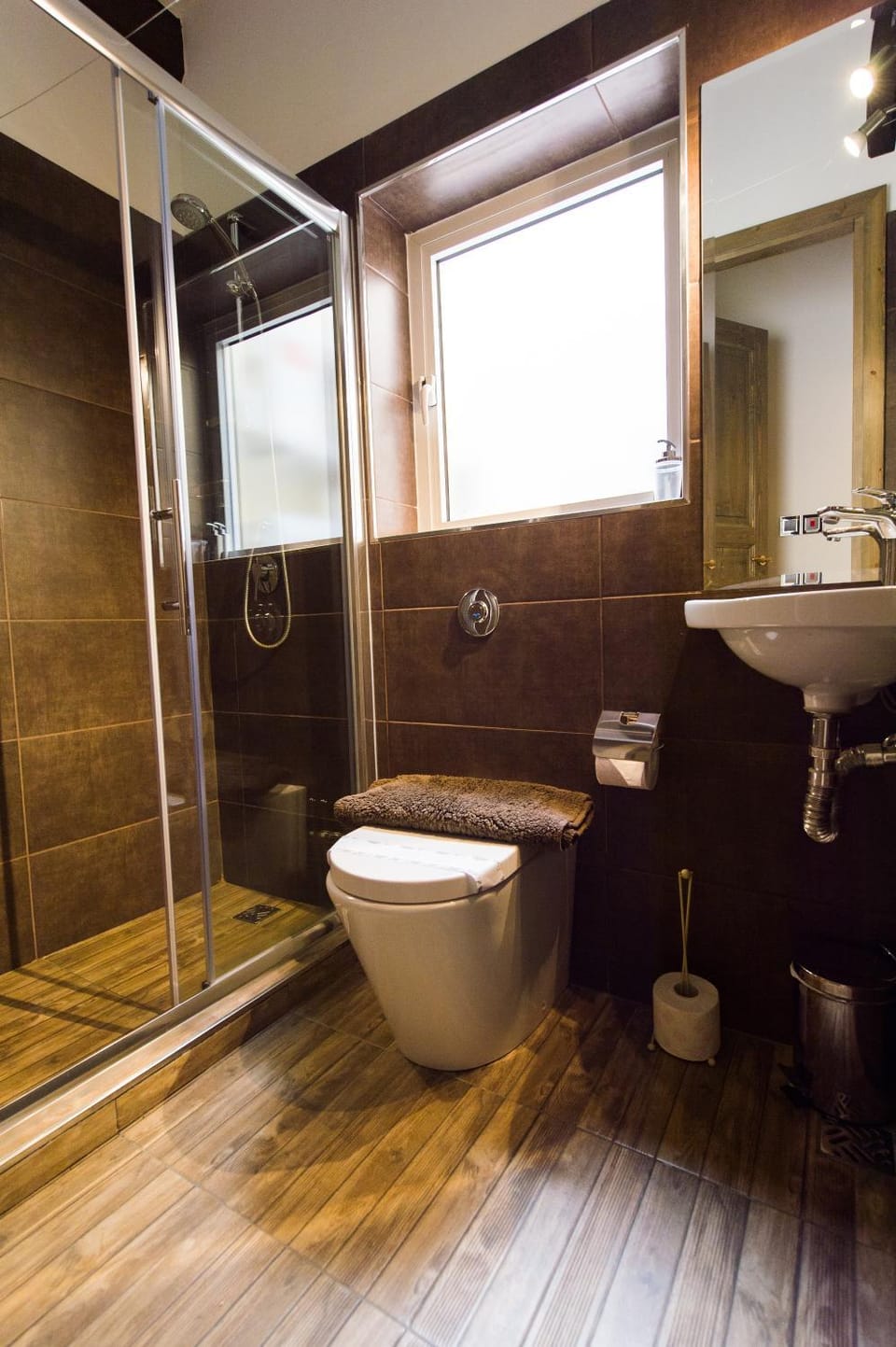 Shower, Toilet, Bathroom