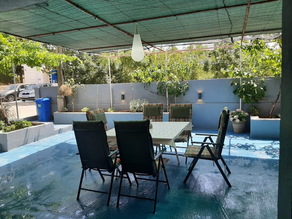 Balcony/Terrace, Dining area