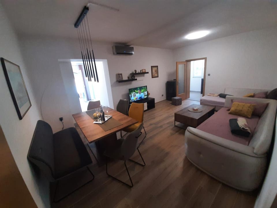 Living room, Seating area, Dining area