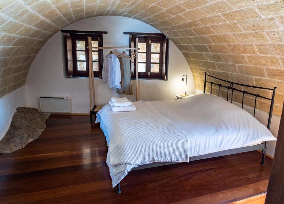 Kyklamino Castlehouse House in Islands