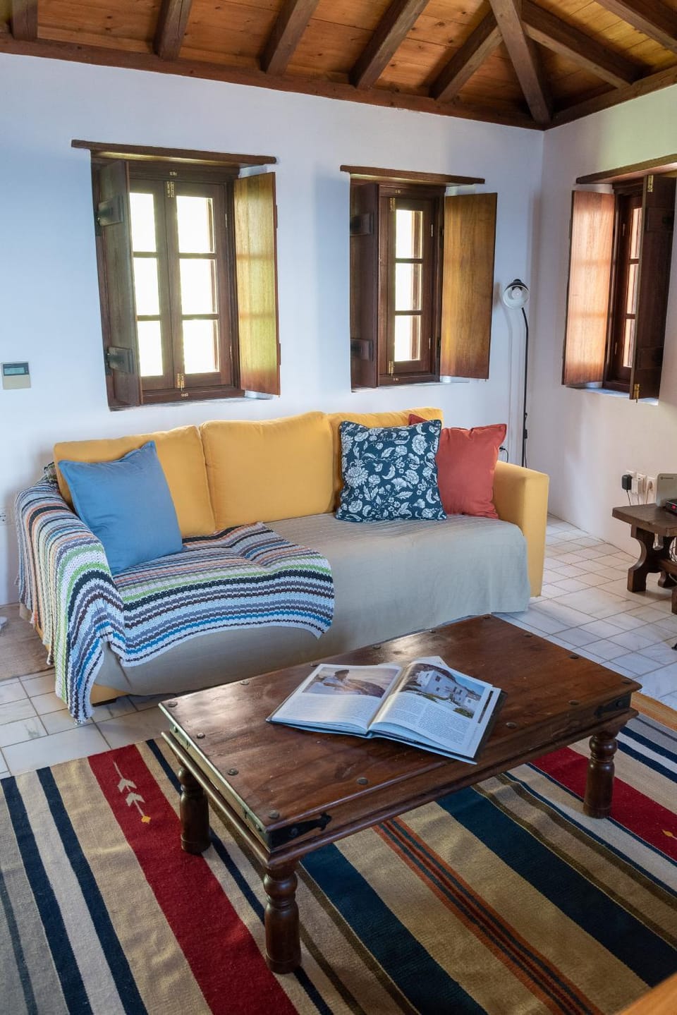 Kyklamino Castlehouse House in Islands