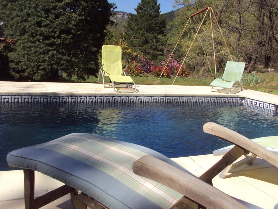 Swimming pool, Swimming pool